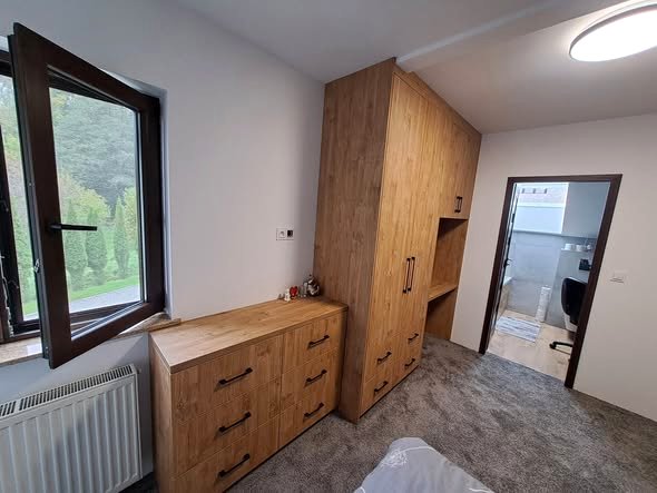 Lux-Drew — komoda i szafa dąb · sypialnia